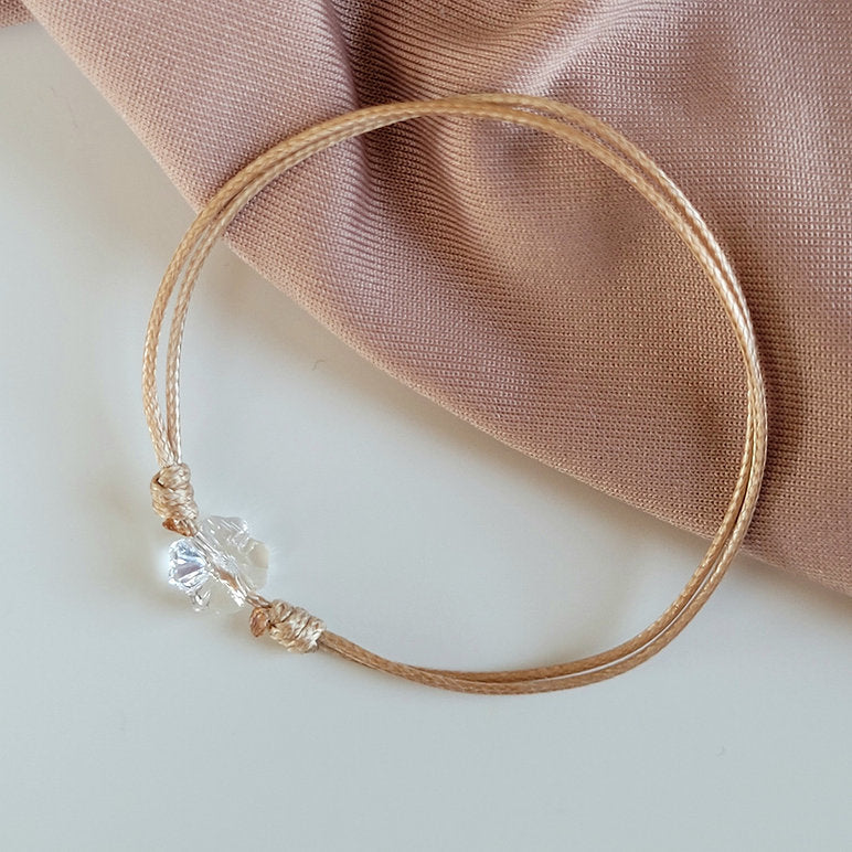Гривна с кристал Swarovski - Crystal Clover. Гривна против уроки, подходяща за деца и жени.