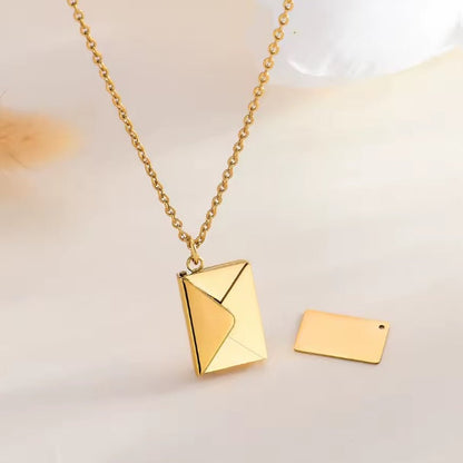 златисто колие от стомана с имена или послание