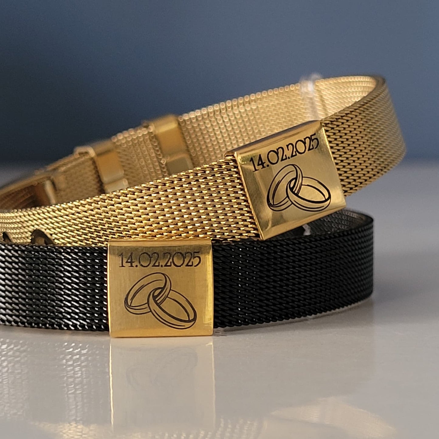 комплект гривни от стомана с персонализация