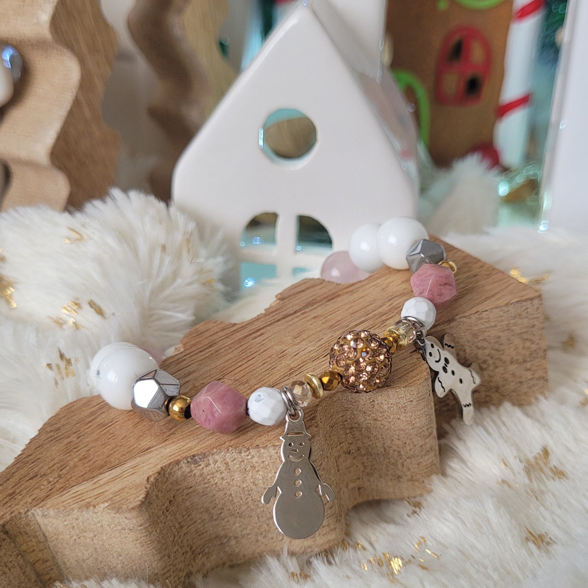 гривна с камъни за Коледа